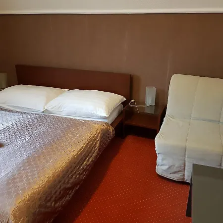 Amaretto Pensión Miskolc