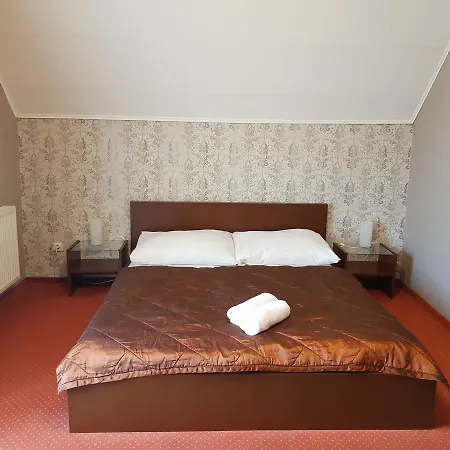 Amaretto Pensión Miskolc